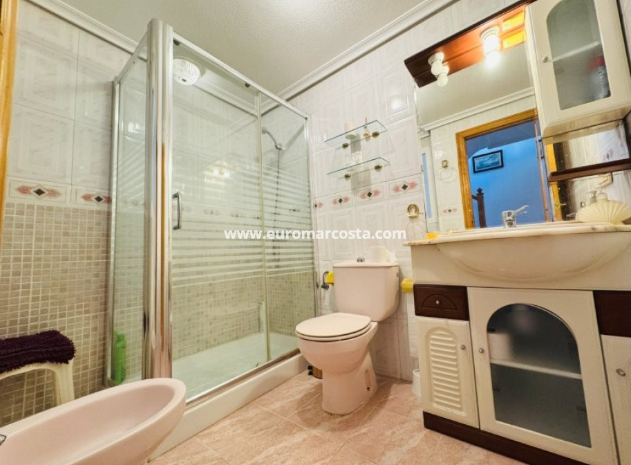 Sale - Townhouse - La Mata