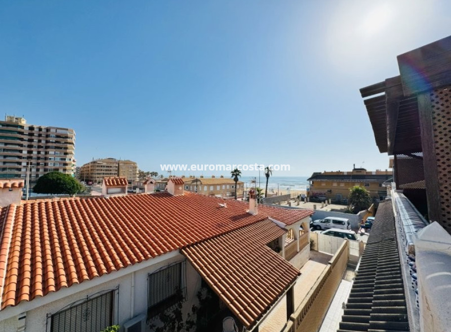 Sale - Townhouse - La Mata