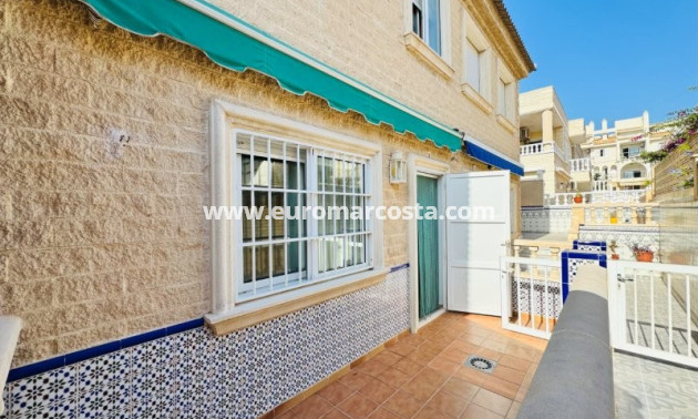 Sale - Townhouse - La Mata
