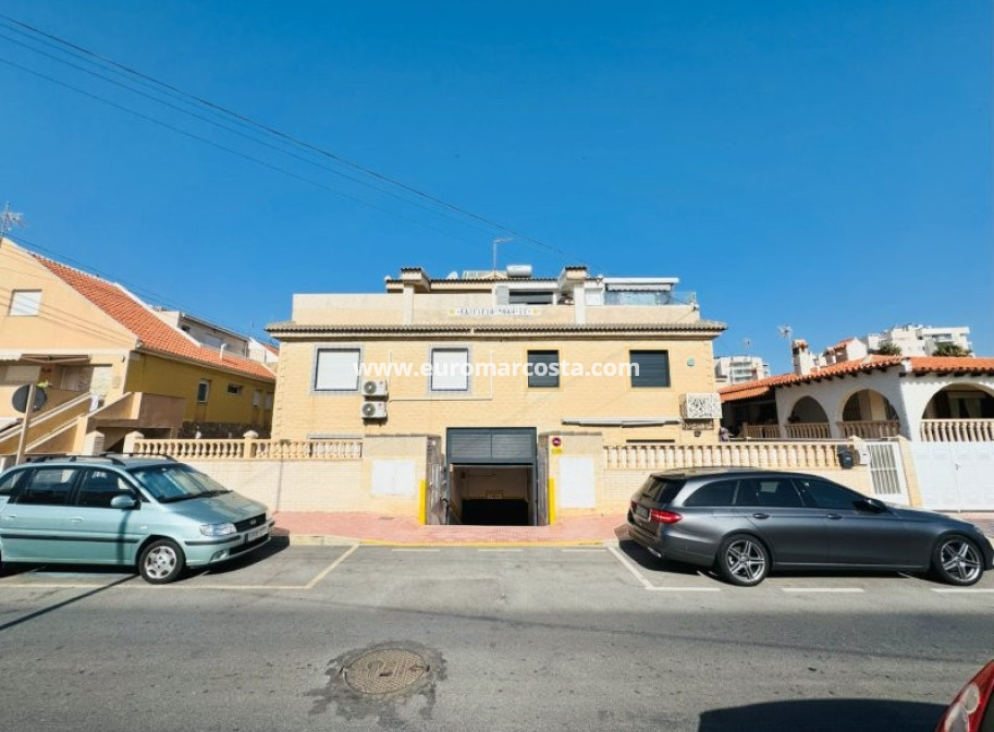 Sale - Townhouse - La Mata