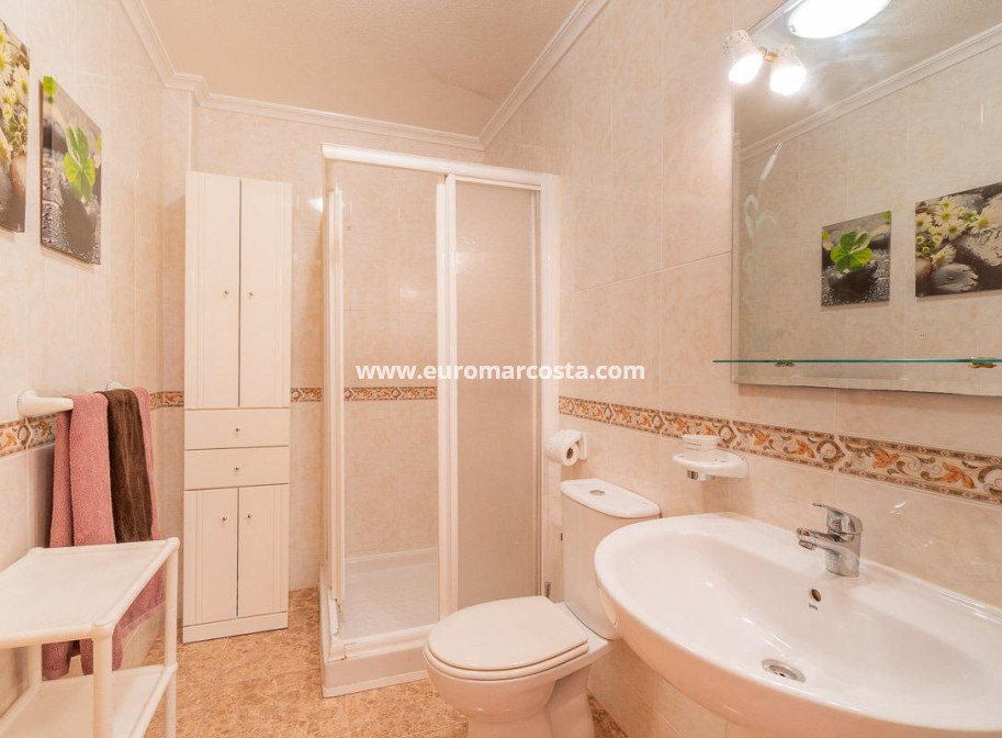 Venta - Apartamento / piso - Torrevieja - TORREVIEJA