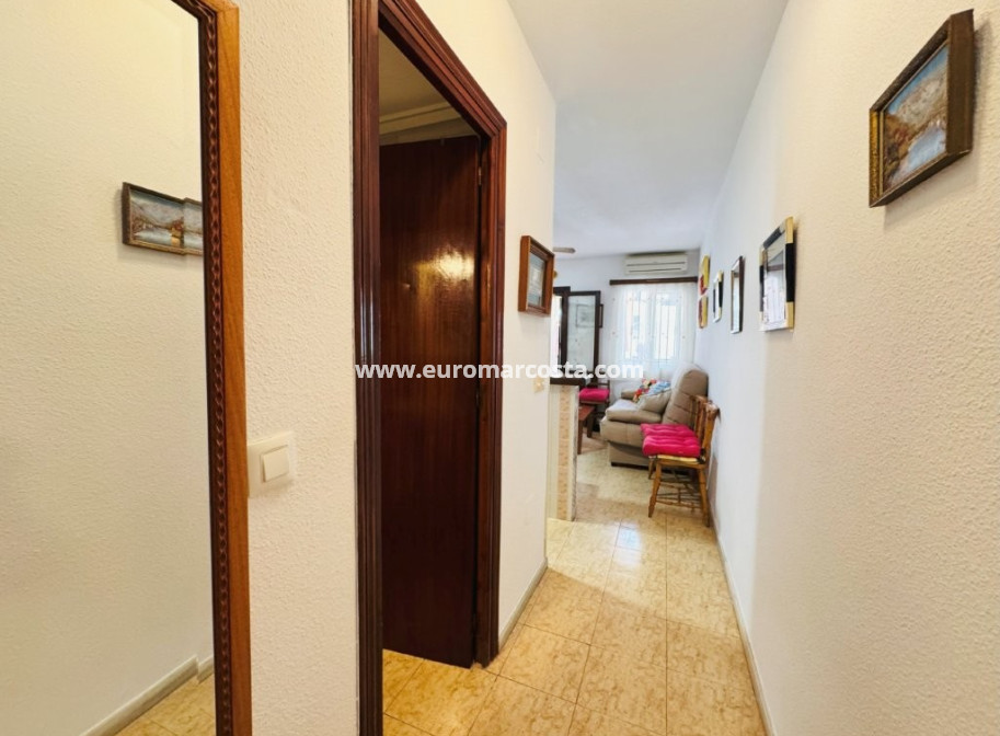 Sale - Apartment / flat - La Mata
