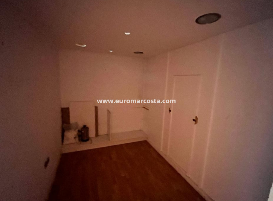 Venta - Comercial - Algorfa