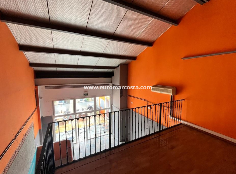 Venta - Comercial - Algorfa