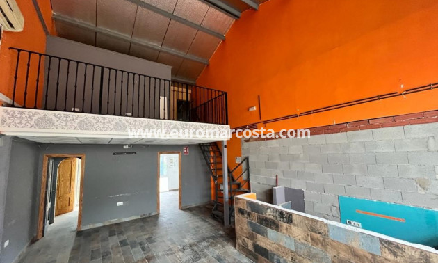 Venta - Comercial - Algorfa