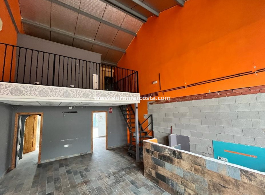 Venta - Comercial - Algorfa