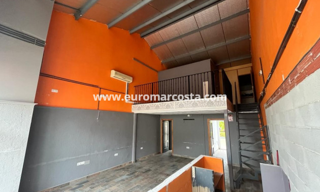 Venta - Comercial - Algorfa