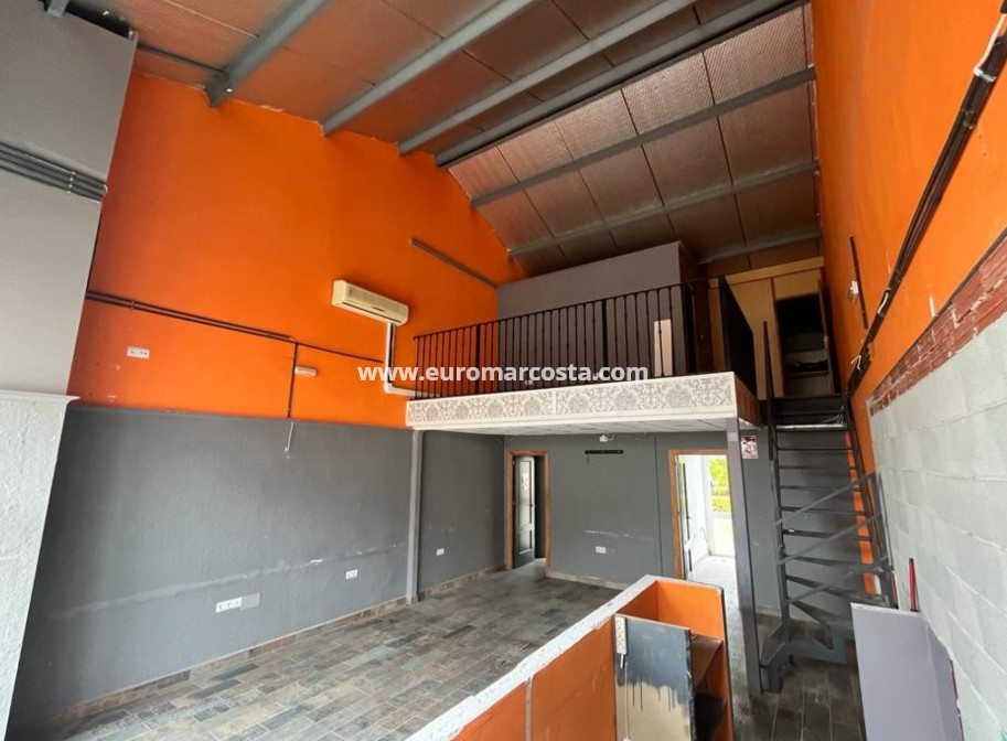 Venta - Comercial - Algorfa