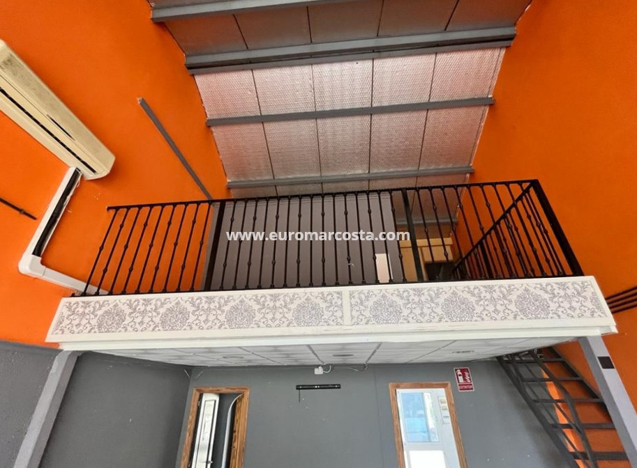 Venta - Comercial - Algorfa