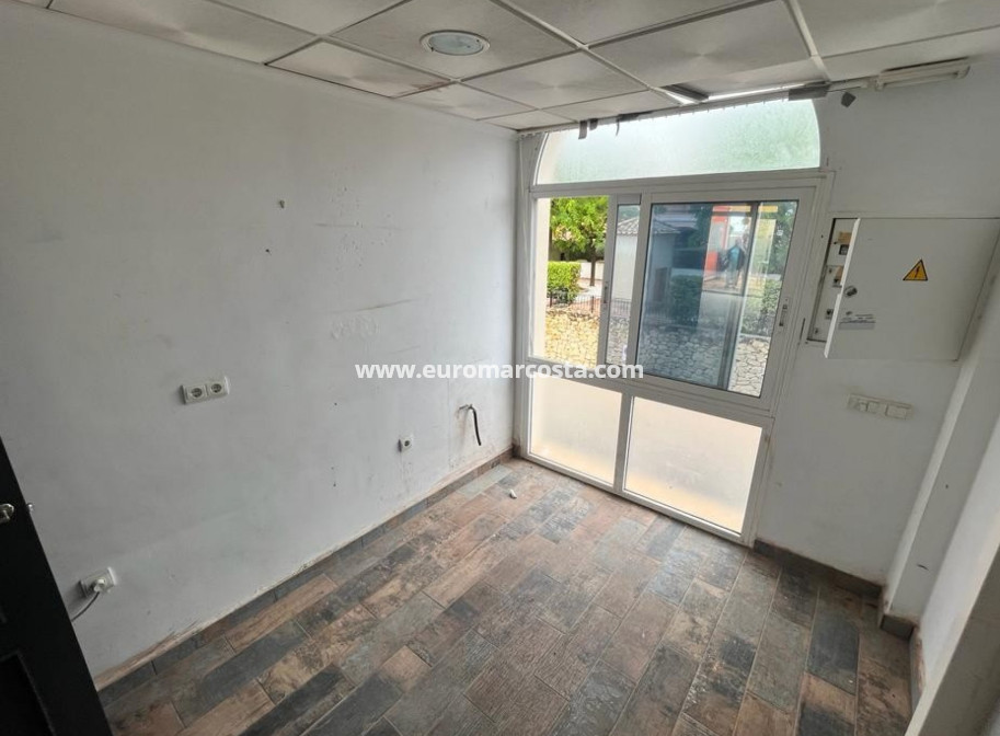 Venta - Comercial - Algorfa