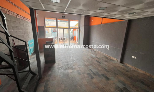 Venta - Comercial - Algorfa