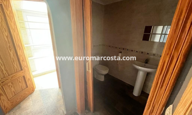 Venta - Comercial - Algorfa