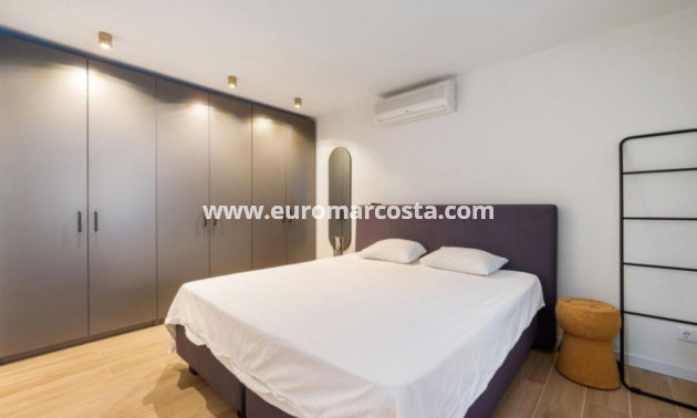 Sale - Villa / Detached - Ciudad Quesada - Quesada Center