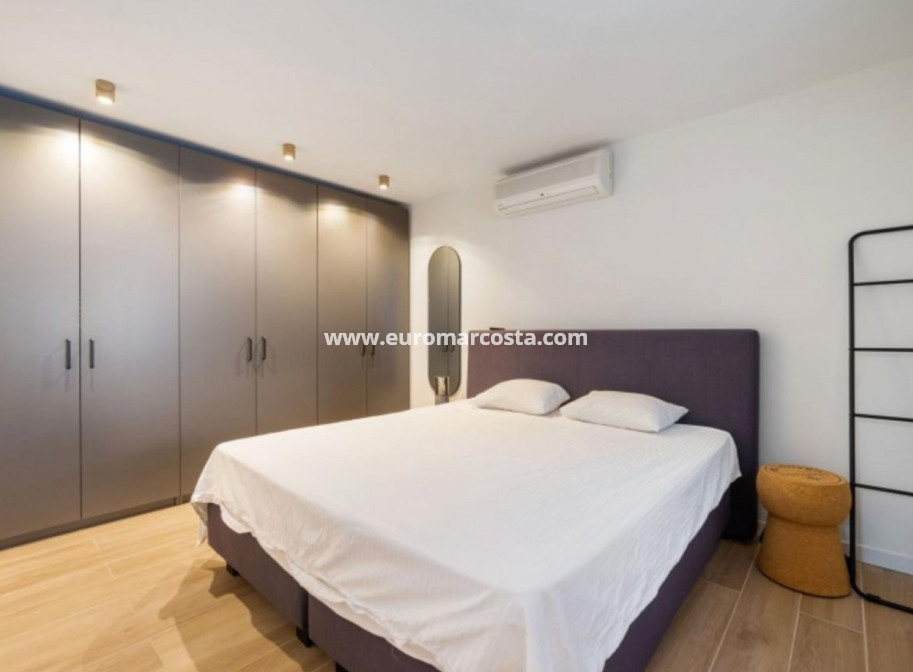 Sale - Villa / Detached - Ciudad Quesada - Quesada Center