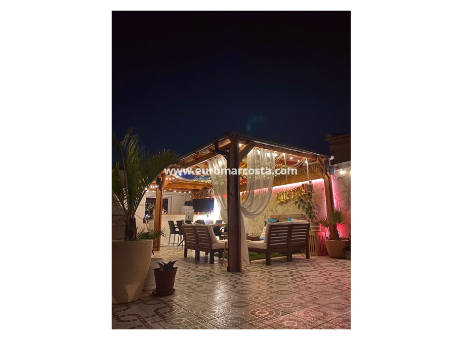 Sale - Villa / Detached - Ciudad Quesada - Quesada Center