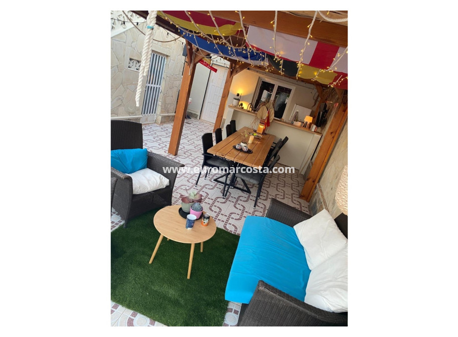 Sale - Villa / Detached - Ciudad Quesada - Quesada Center