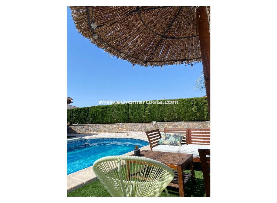Sale - Villa / Detached - Ciudad Quesada - Quesada Center