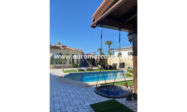 Sale - Villa / Detached - Ciudad Quesada - Quesada Center