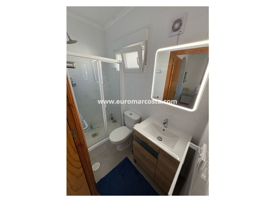 Sale - Villa / Detached - Ciudad Quesada - Quesada Center