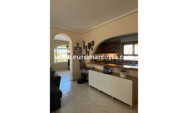 Sale - Villa / Detached - Ciudad Quesada - Quesada Center