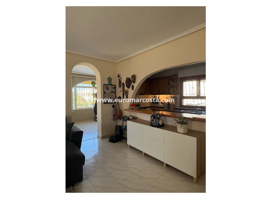 Sale - Villa / Detached - Ciudad Quesada - Quesada Center