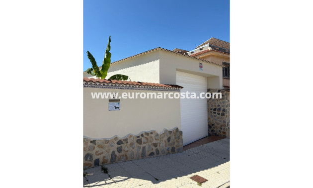 Sale - Villa / Detached - Ciudad Quesada - Quesada Center