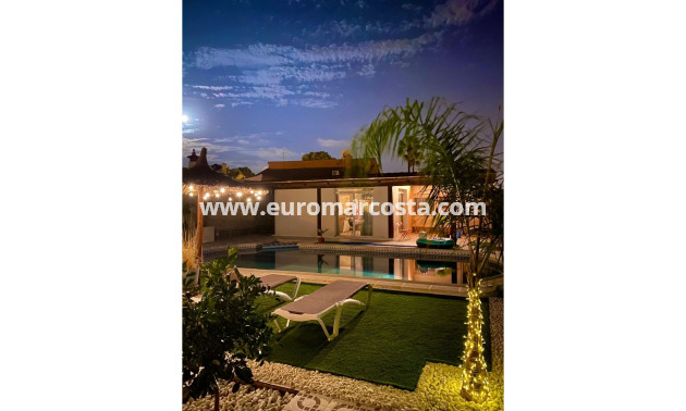 Sale - Villa / Detached - Ciudad Quesada - Quesada Center