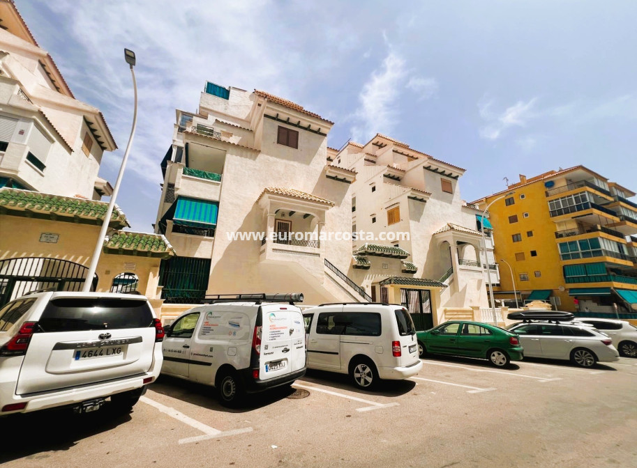 Sale - Apartment / flat - La Mata
