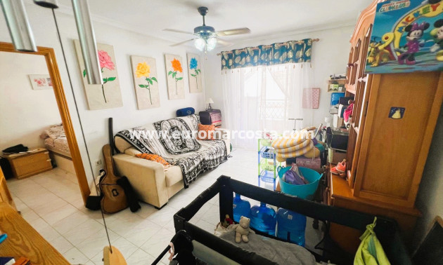 Sale - Apartment / flat - La Mata