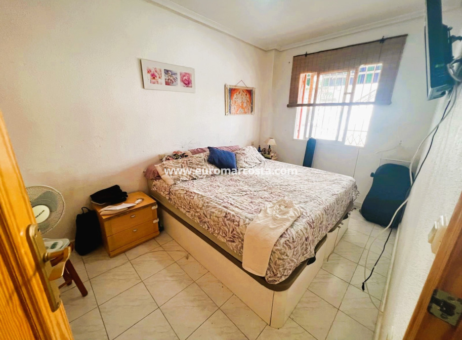 Sale - Apartment / flat - La Mata