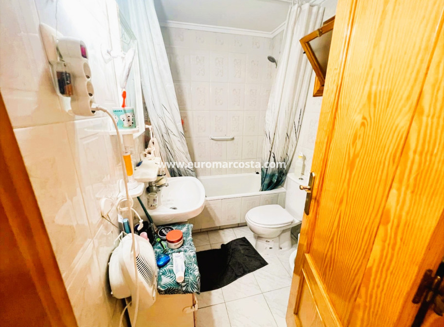 Sale - Apartment / flat - La Mata