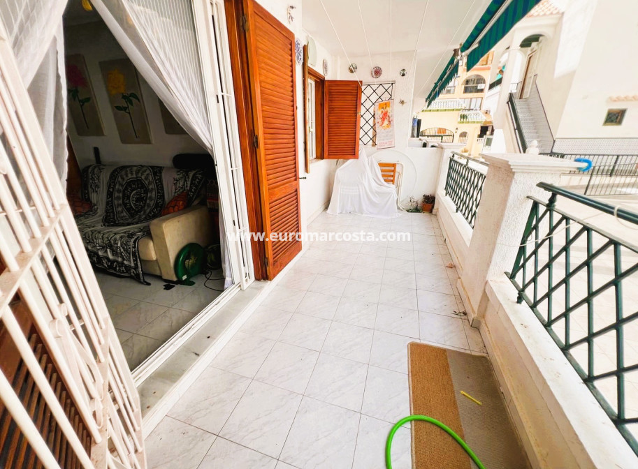 Sale - Apartment / flat - La Mata