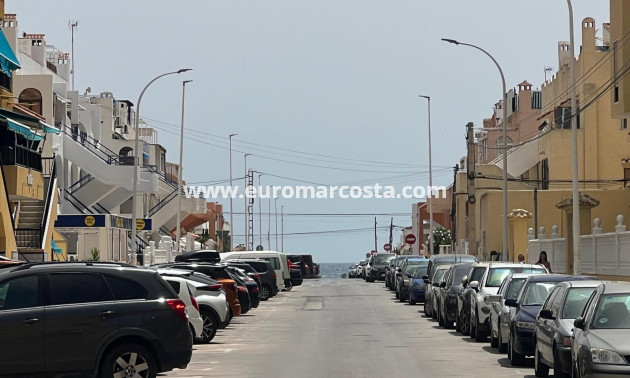 Sale - Apartment / flat - La Mata