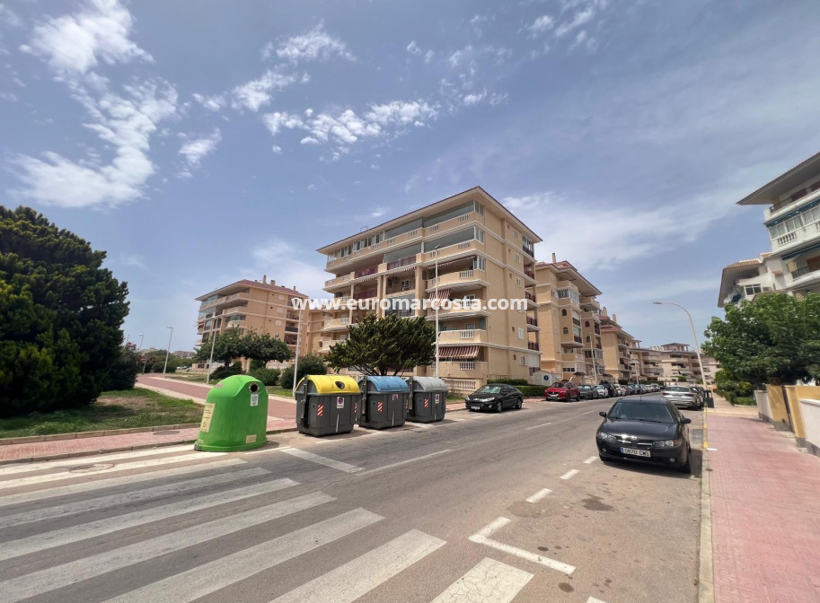 Sale - Apartment / flat - La Mata