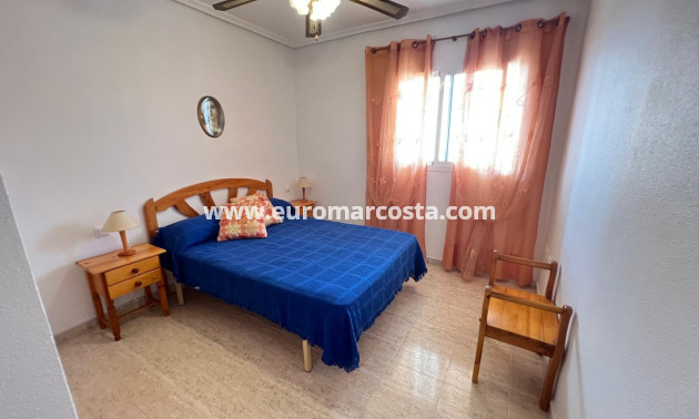 Sale - Apartment / flat - La Mata