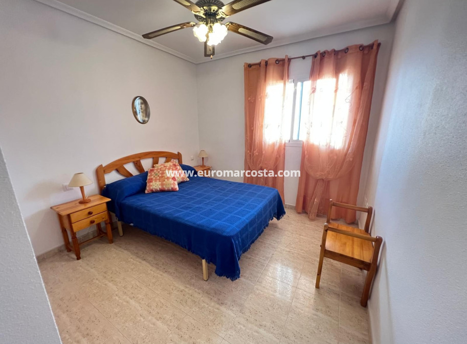 Sale - Apartment / flat - La Mata