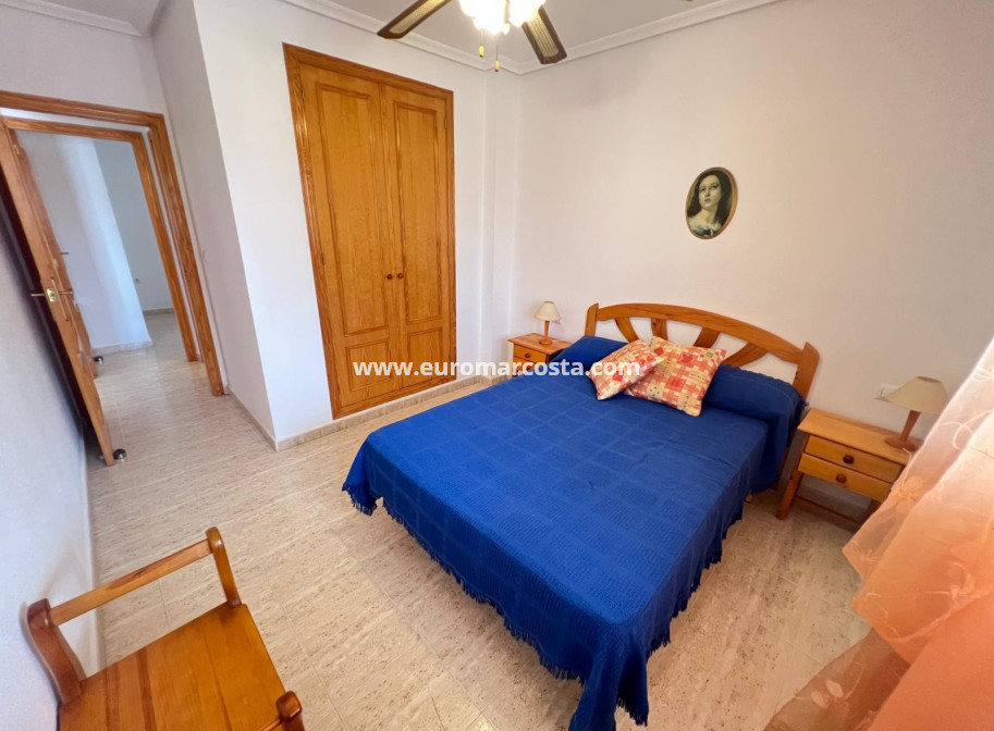 Sale - Apartment / flat - La Mata