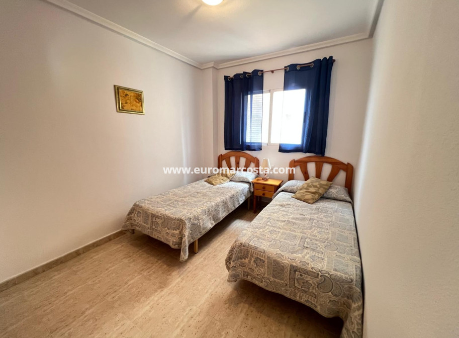 Sale - Apartment / flat - La Mata