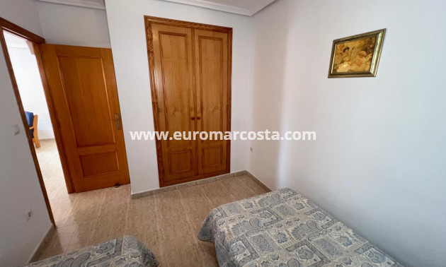 Sale - Apartment / flat - La Mata