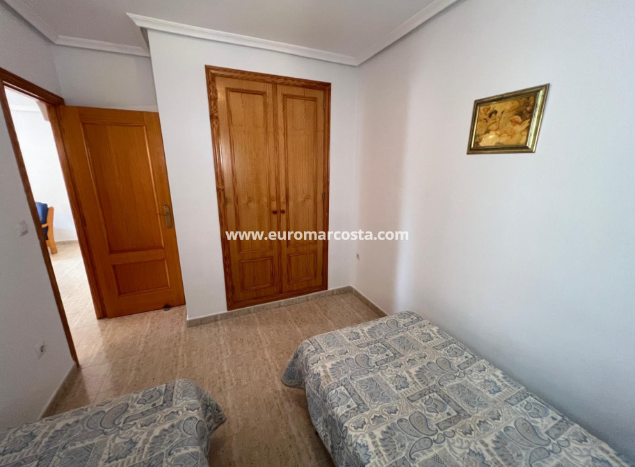 Sale - Apartment / flat - La Mata