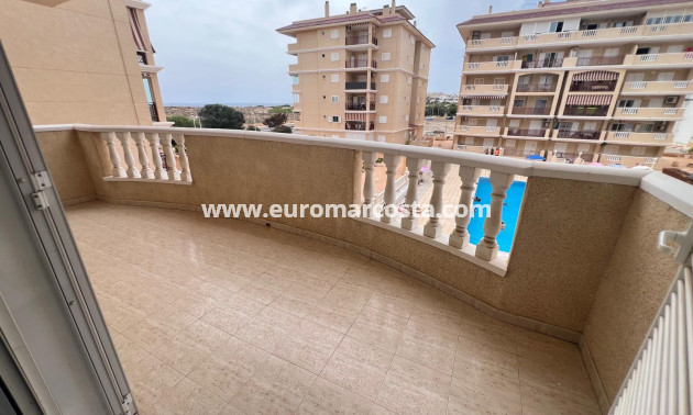 Sale - Apartment / flat - La Mata