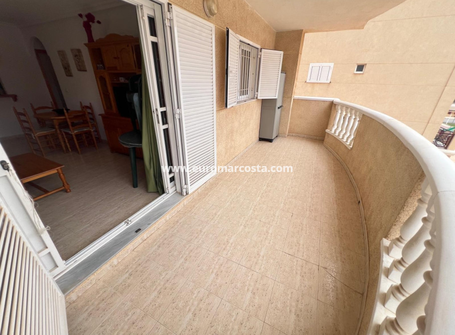 Sale - Apartment / flat - La Mata