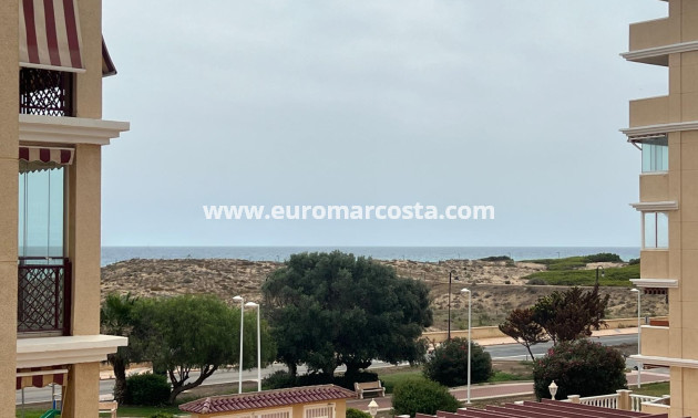 Sale - Apartment / flat - La Mata