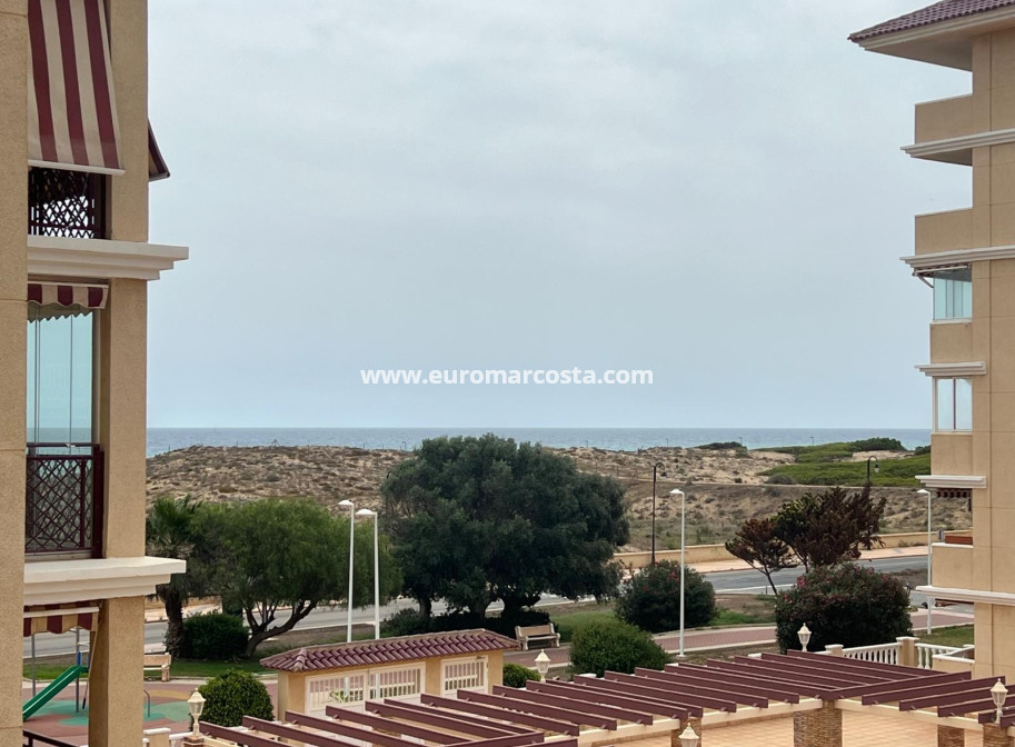 Sale - Apartment / flat - La Mata