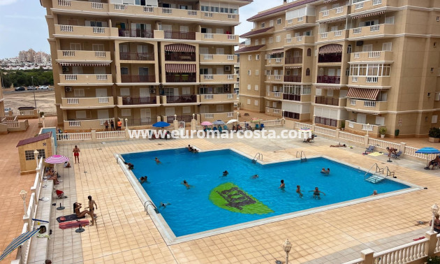 Sale - Apartment / flat - La Mata