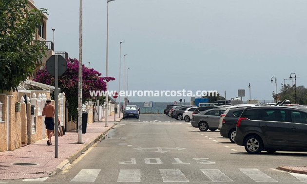 Sale - Apartment / flat - La Mata