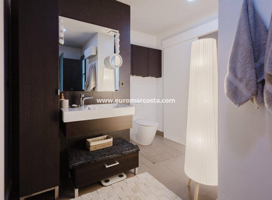 Venta - Apartamento / piso - Orihuela Costa