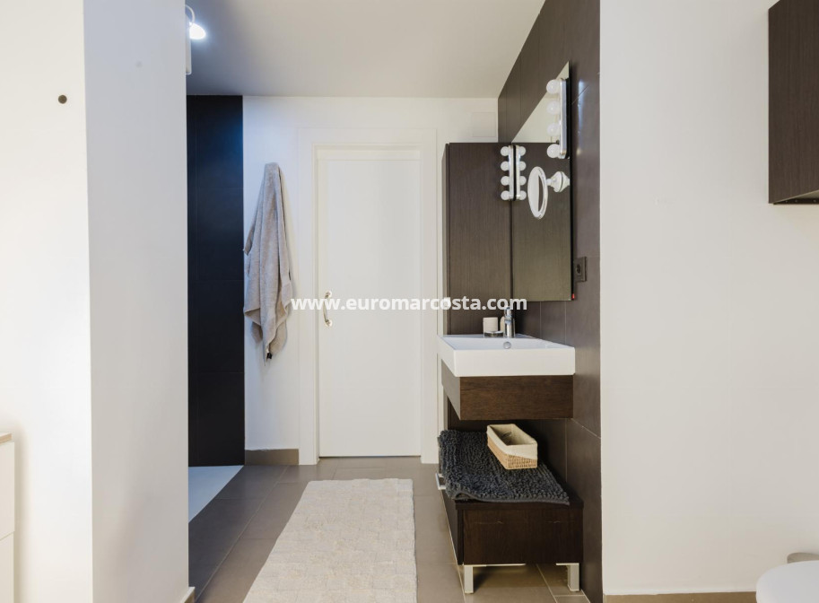 Venta - Apartamento / piso - Orihuela Costa