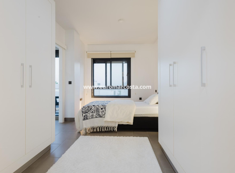 Venta - Apartamento / piso - Orihuela Costa
