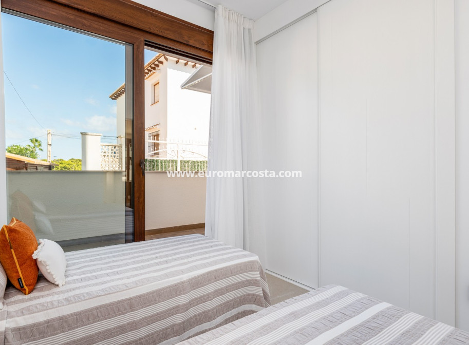 New Build - Bungalow - Torrevieja - TORREVIEJA